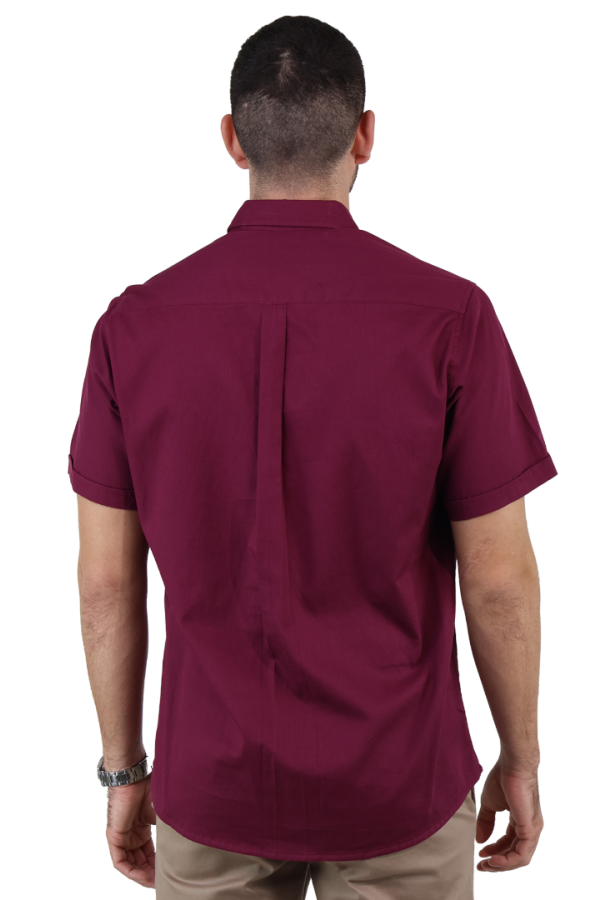 Camisa Rojo Vino Manga Corta De Algodón Slim Fit Con Bolsa Para Caballero